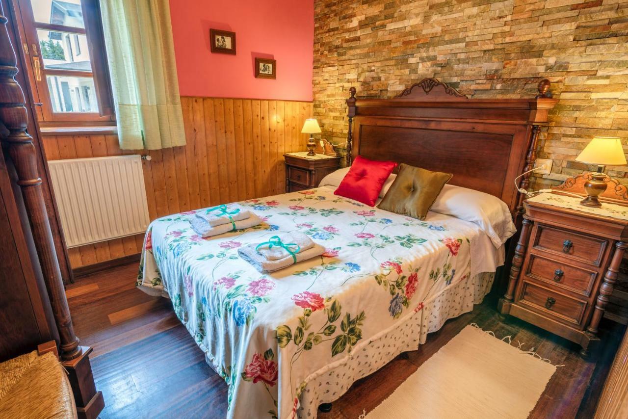 Apartamentos Rurales El Ferreiron Castropol Εξωτερικό φωτογραφία